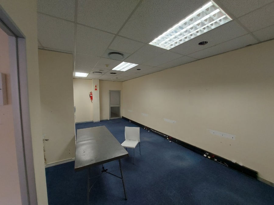 To Let commercial Property for Rent in Rondebosch Western Cape